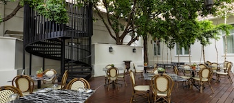 The Monarch Hotel