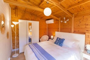 1 chambre, fer et planche à repasser, lit parapluie, Wi-Fi gratuit