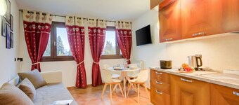 스키 슬로프 위의 L' 아퀼라 캄포 스미스