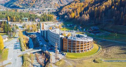 L' Aquila Campo Smith On The Ski Slopes