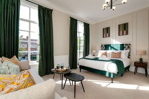 Deluxe szoba kétszemélyes ággyal | 1 hálószoba, íróasztal, vasaló/vasalódeszka és ingyenes wifi