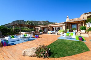 Outdoor dining - Villa Felix, Pantogia  (Pantogia)