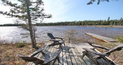 Red Barn | WATERFRONT | Private | TOBERMORY |A-Frame |PET FRIENDLY