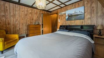 3 bedrooms, free WiFi, bed sheets