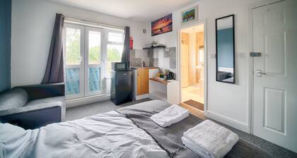 Cozy private Double en-suite room