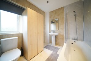 Bathroom - Cozy private Double en-suite room (Ilford)