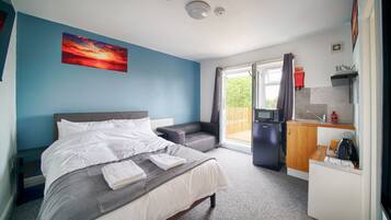 Basic Room | Iron/ironing board, free WiFi