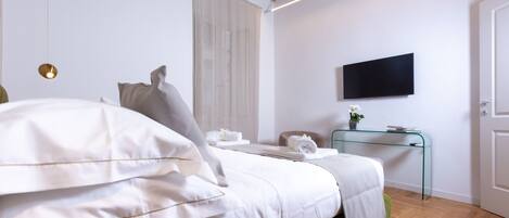 3 Schlafzimmer, Schreibtisch, Bügeleisen/Bügelbrett, kostenloses WLAN