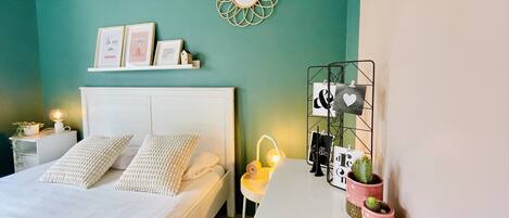 2 間睡房、熨斗/熨衫板、床單