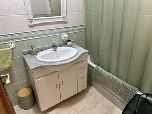 風筒、坐浴桶、提供毛巾、番梘