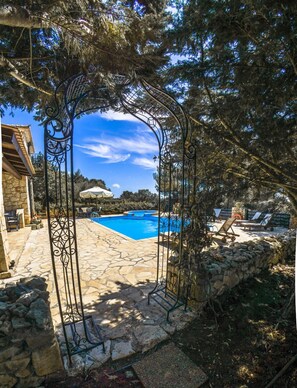 Exterior - ARESTI MOUNTAIN RESORT (Zakynthos)