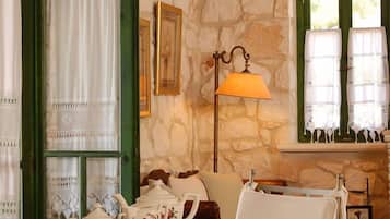 Villa Lida | 3 bedrooms, in-room safe, individually decorated, individually furnished