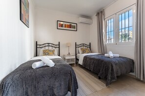 2 bedrooms, free WiFi, bed sheets - Coastal Bliss Tranquil 2BR apartment REF028 (Benalmádena)