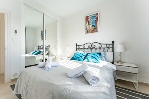 2 bedrooms, free WiFi, bed sheets - Coastal Bliss Tranquil 2BR apartment REF028 (Benalmádena)