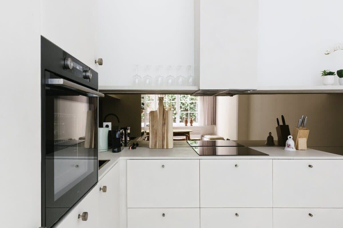 Kühlschrank, Ofen, Herdplatte, Geschirrspüler