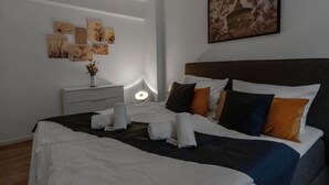 2 bedrooms, iron/ironing board, travel cot, free WiFi - Old Town! Exclusive apartment with roof terrace for 6 people (3 rooms, 90 sqm) (Nürnberg)