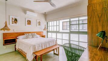 5 bedrooms, in-room safe, desk, iron/ironing board