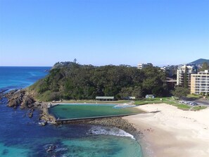 Beach nearby - Chisu House - Cosy cottage house in the heart of Forster. Dog friendly! (Forster)