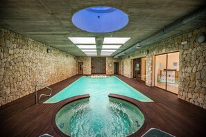 Piscine couverte, piscine chauffée