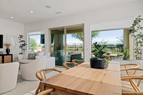 Desert Chill: A home with stunning golf views in La Quinta.