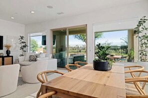 Dining - Desert Chill: Pool & Spa at PGA West Stadium (La Quinta)