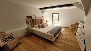 9 bedrooms, iron/ironing board, WiFi, bed sheets - Maison Wine and Kite - Torreilles, Occitanie, 3km de la mer (Torreilles)