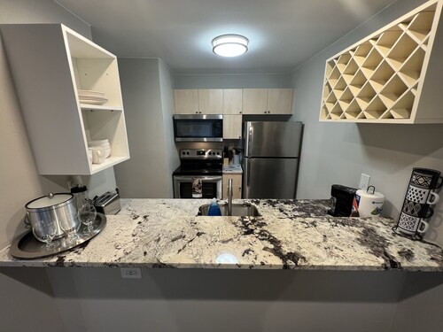 ★ Top Rated - Knox Henderson Hot Spot, Corporate Condo ★