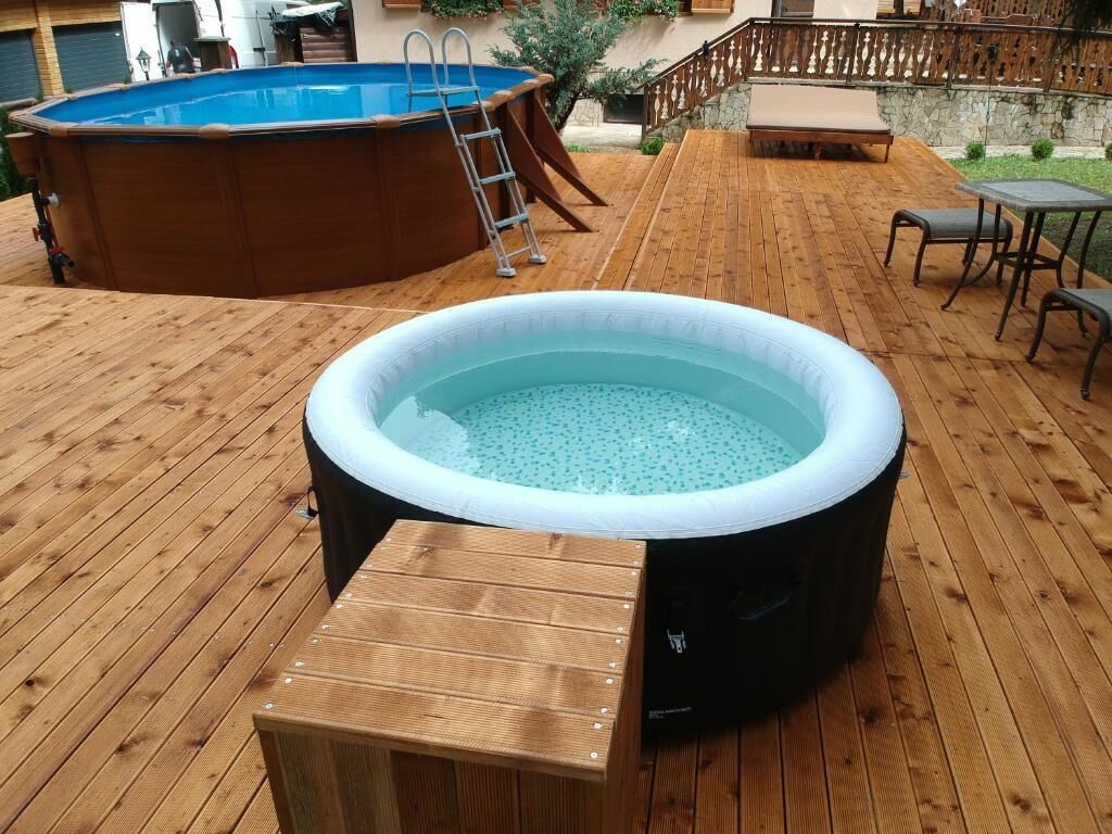 Villa, 5 habitaciones, piscina privada, vistas al jardín | Piscina | Una piscina al aire libre, una piscina climatizada