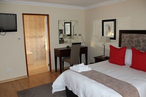 4 chambres, bureau, fer et planche à repasser, Wi-Fi