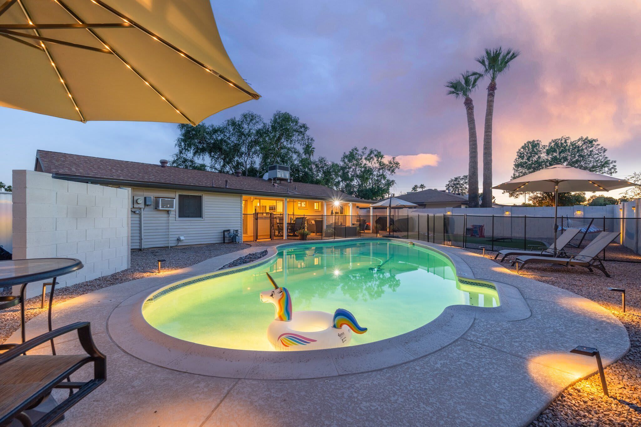 NEW! Heated Pool, Pet Friendly, King Bed, Cornhole, Grill!