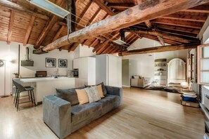 TV, table tennis - La Corte delle Rondini - My Home in Como (Como)