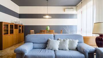 TV, books