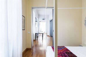 1 غرفة نوم ومكواة/لوح كي وواي فاي وملاءات أسرّة