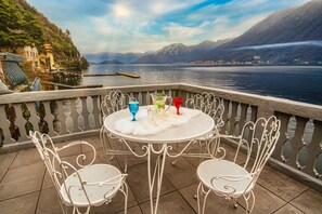 Outdoor dining - Casa Beverly 1 - My Home in Como (Argegno)