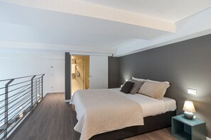 2 bedrooms, WiFi, bed sheets - 08 Brunate Visconti - My Home in Como (Como)