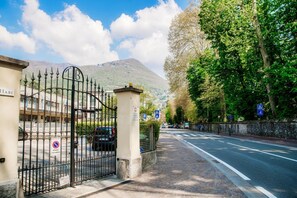 Property grounds - Promenade - My Home In Como (Cernobbio)