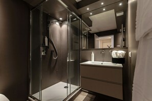 Shower, hair dryer, bidet, shampoo