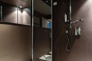 Shower, hair dryer, bidet, shampoo