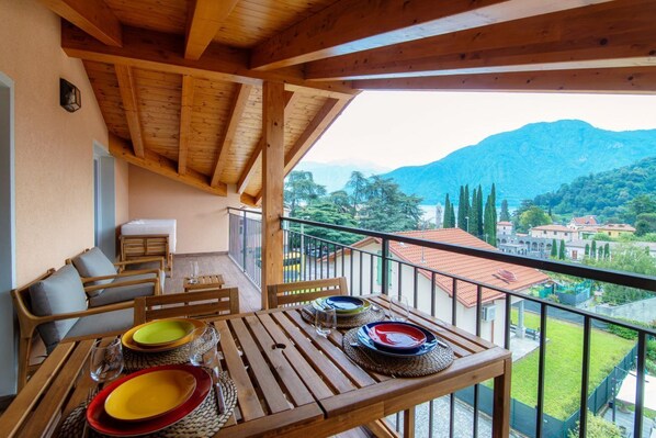 Outdoor dining - Serendipity - My Home In Como (Lenno)