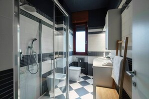 Dusche, Bidet