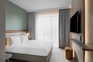 Kamer, 1 queensize bed | Pillowtop-bedden, verduisterende gordijnen, geluiddichte muren