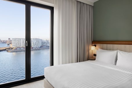 Room, 1 Queen Bed, Sea View | Pillow-top beds, blackout curtains, soundproofing, free WiFi. Fairfield By Marriott Copenhagen Nordhavn