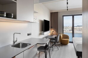 Comfort Studio, 1 Queen Bed, Sea View | Pillow-top beds, in-room safe, desk, blackout curtains - Residence Inn By Marriott Copenhagen Nordhavn (Copenhagen)