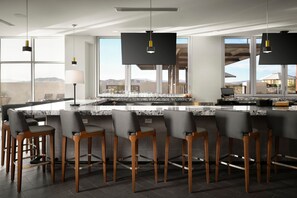 Bar (en la propiedad)