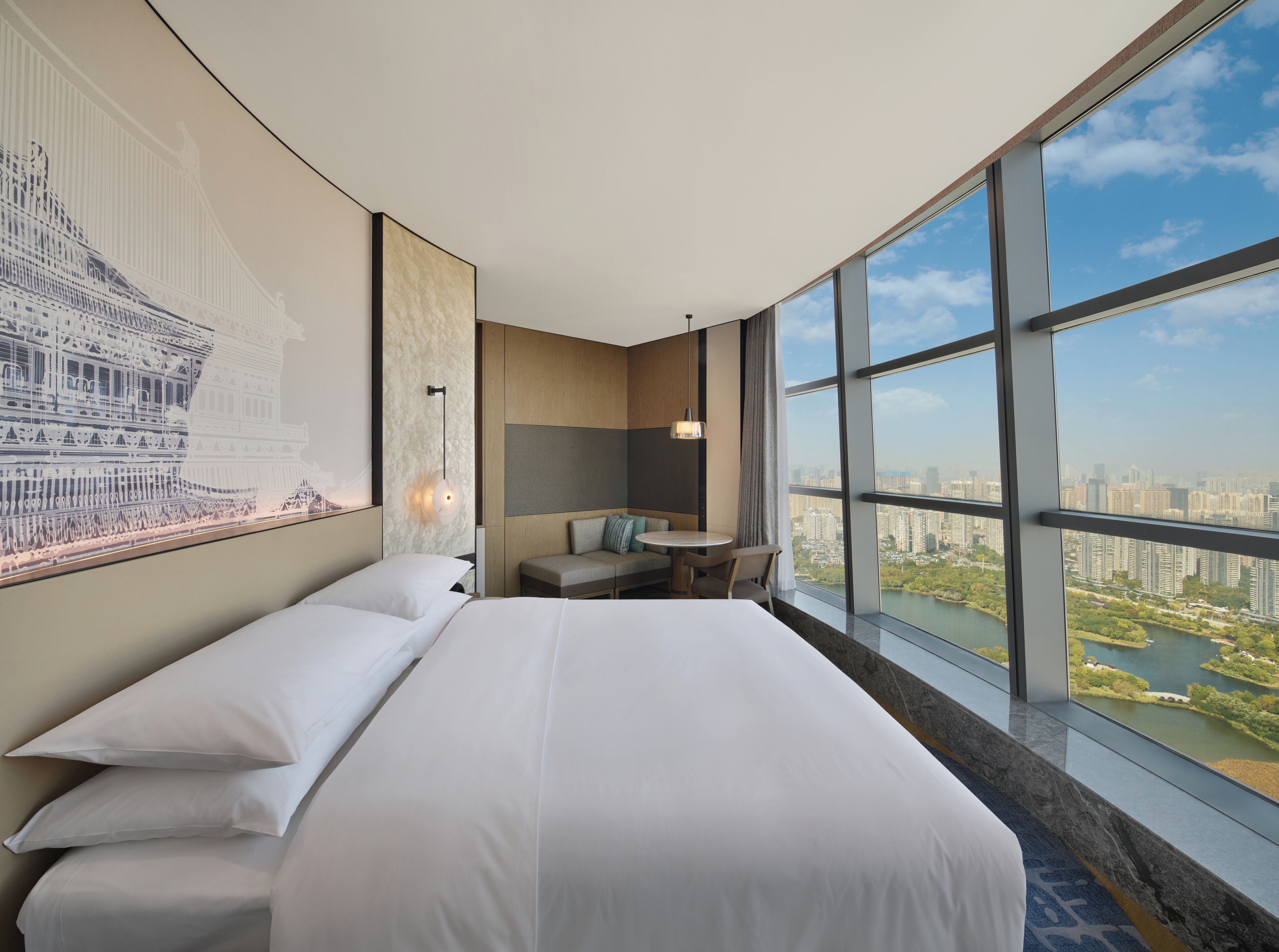 Studio – executive, 1 kingsize-seng | Sengetøy av topp kvalitet, dundyner, minibar og safe på rommet