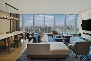 Hochwertige Bettwaren, Daunenbettdecken, Minibar, Zimmersafe