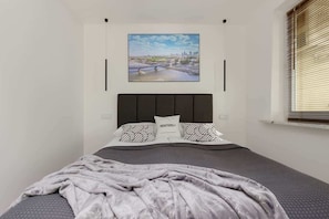 1 habitación, tabla de planchar con plancha, wifi y ropa de cama 
