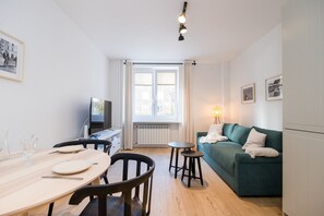 Appartamento Deluxe | 2 camere, ferro/asse da stiro, Wi-Fi gratuito