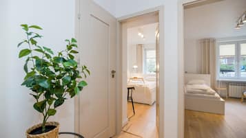 2 bedrooms, iron/ironing board, free WiFi