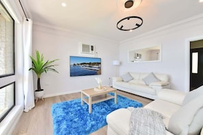 Smart TV, offices